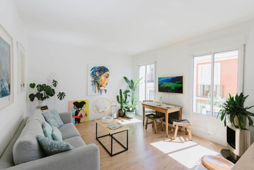 Appartement El Botones Nuevo Y Luminoso Apto De Diseno En Lavapies à Madrid Extérieur photo