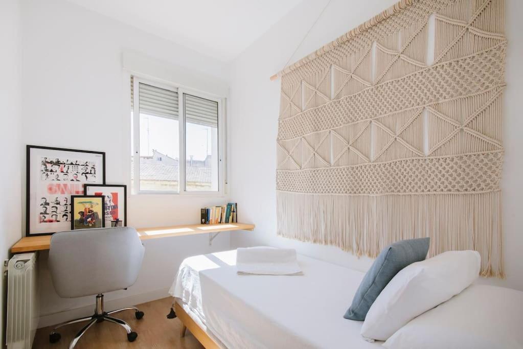 Appartement El Botones Nuevo Y Luminoso Apto De Diseno En Lavapies à Madrid Extérieur photo