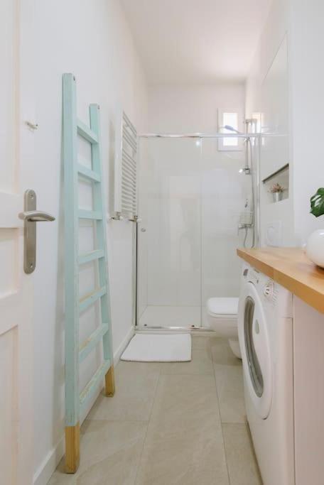 Appartement El Botones Nuevo Y Luminoso Apto De Diseno En Lavapies à Madrid Extérieur photo