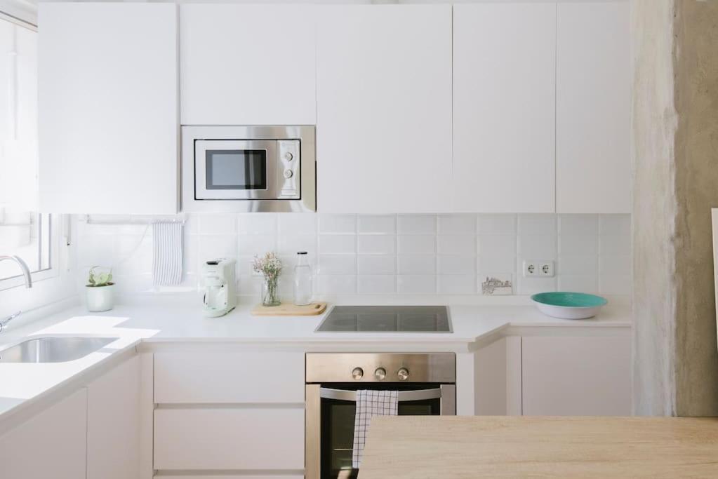 Appartement El Botones Nuevo Y Luminoso Apto De Diseno En Lavapies à Madrid Extérieur photo